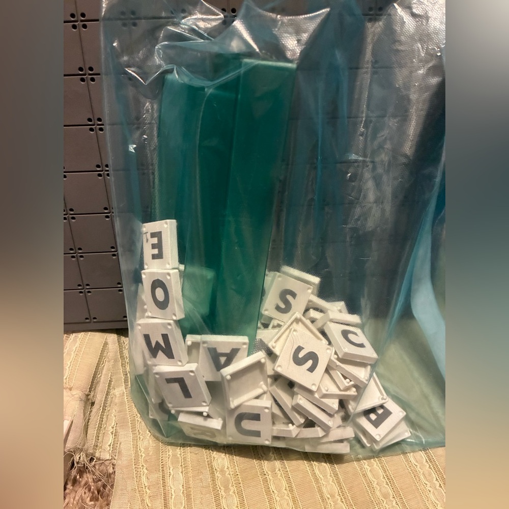 UPWORDS - Complete Game Set With Instructions - Picture 4 of 8